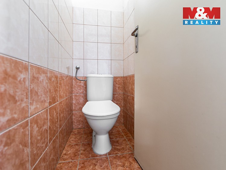 Pronájem kanceláře 211 m² - foto 5