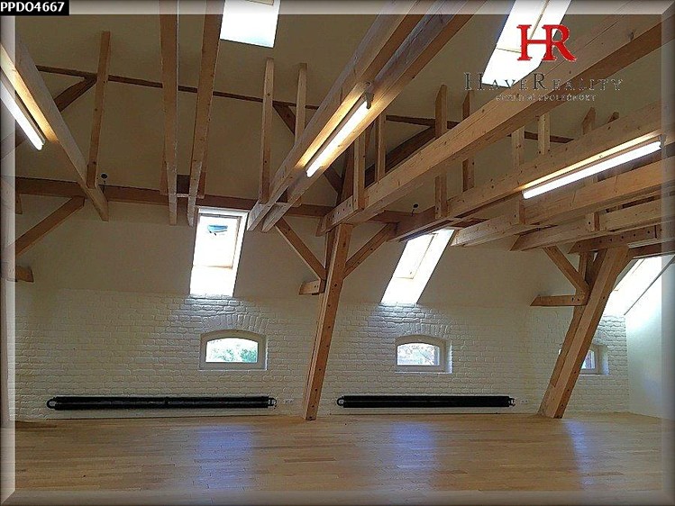 Pronájem obchodního prostoru 180 m² - foto 1