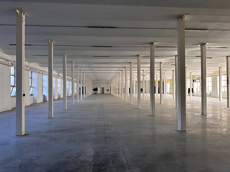 Pronájem skladového prostoru 1 500 m² - foto 4