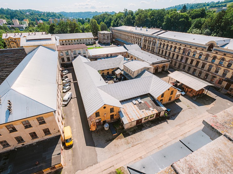 Pronájem skladového prostoru 1 500 m² - foto 2