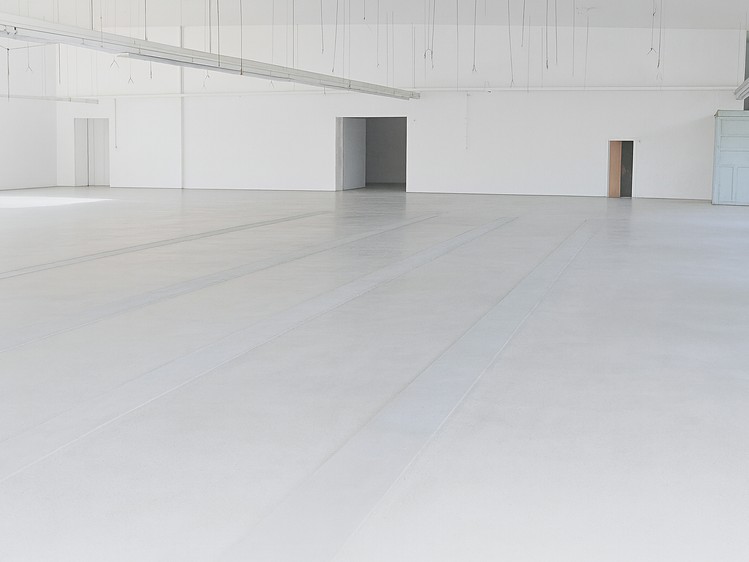 Pronájem skladového prostoru 700 m² - foto 1