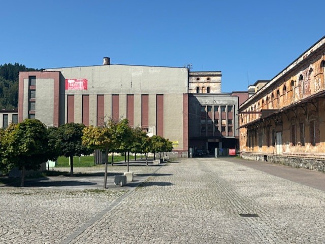Pronájem skladového prostoru 1 000 m² - foto 4