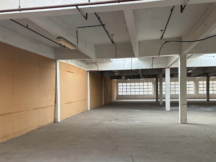 Pronájem skladového prostoru 1 100 m² - foto 3