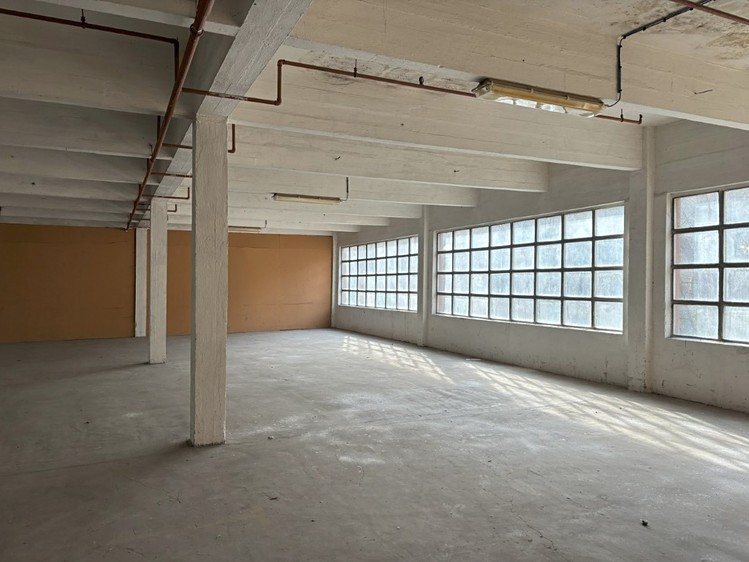 Pronájem skladového prostoru 1 100 m² - foto 2
