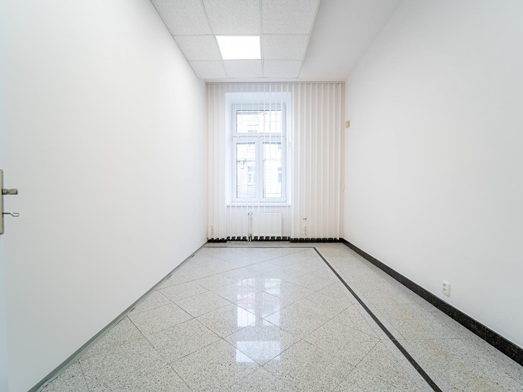 Pronájem obchodního prostoru 92 m² - foto 2