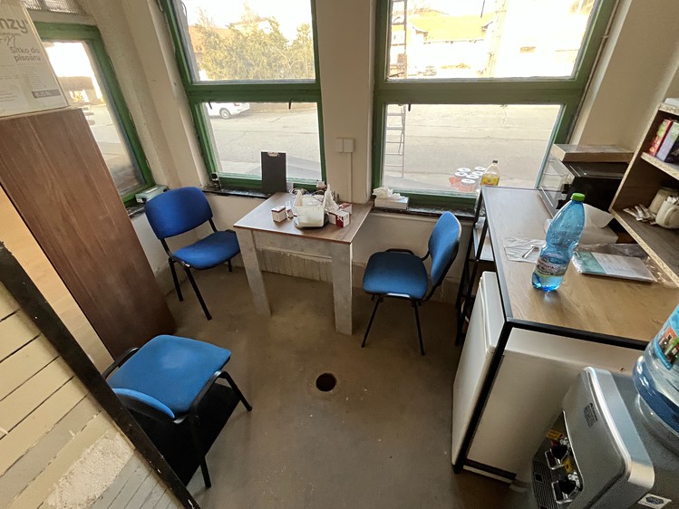 Pronájem výrobní haly, prostoru 170 m² - foto 4