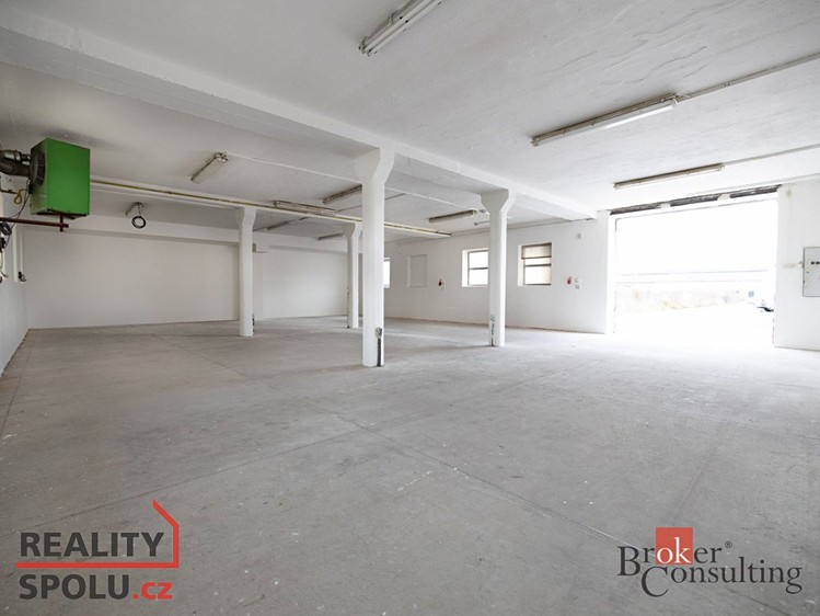 Pronájem výrobní haly, prostoru 150 m² - foto 3