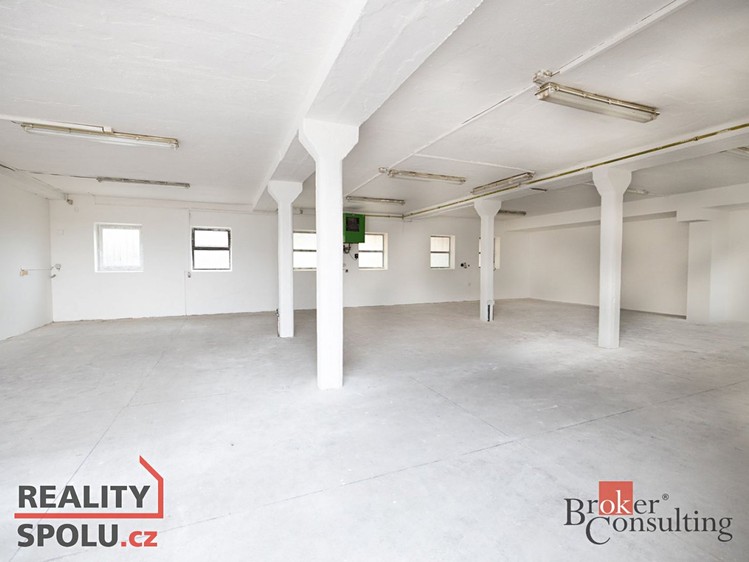Pronájem výrobní haly, prostoru 150 m² - foto 6