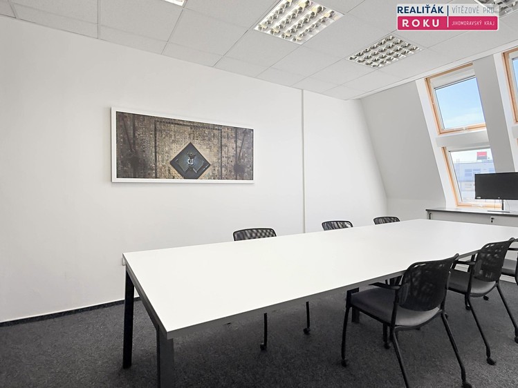 Pronájem kanceláře 198 m² - foto 3