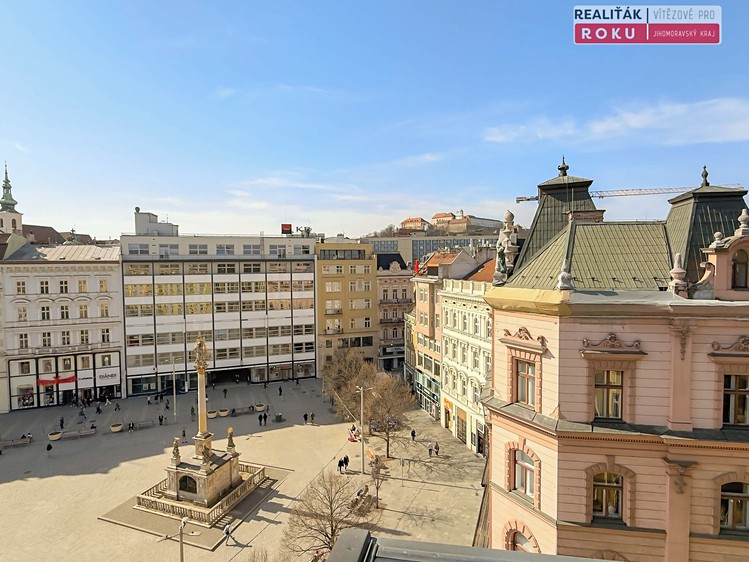 Pronájem kanceláře 198 m² - foto 4