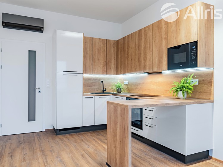 Pronájem obchodního prostoru 72 m² - foto 2
