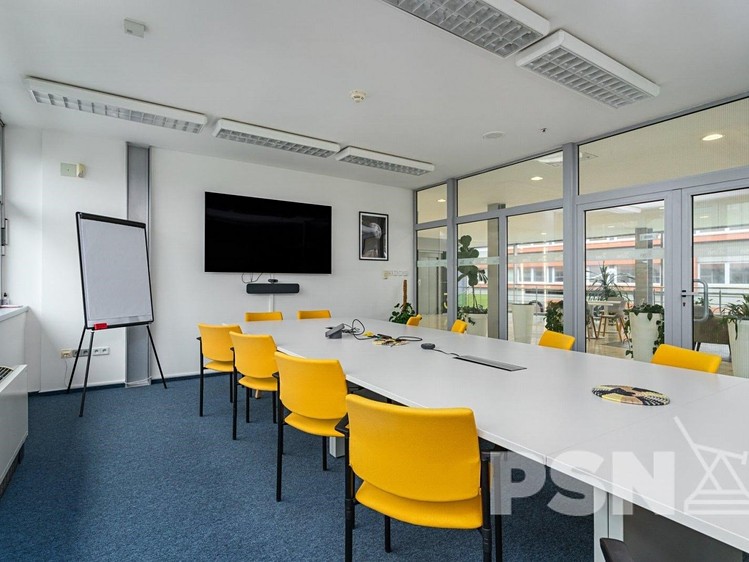 Pronájem kanceláře 450 m² - foto 3