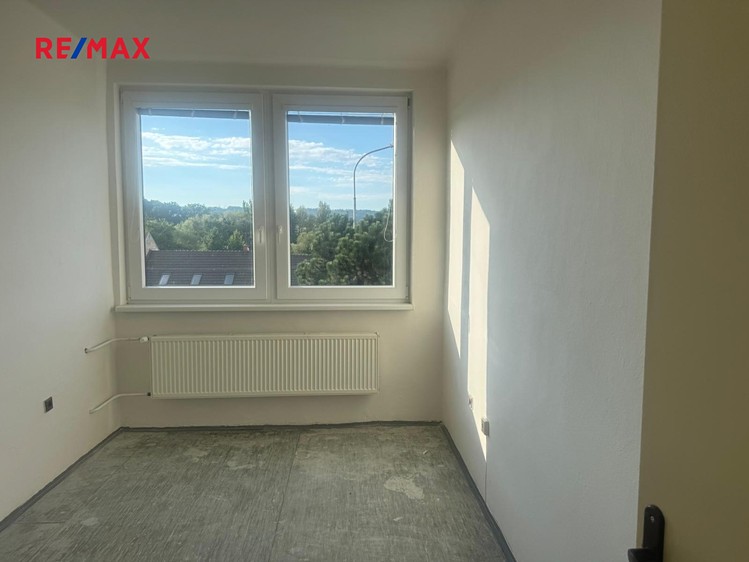 Pronájem kanceláře 20 m² - foto 4