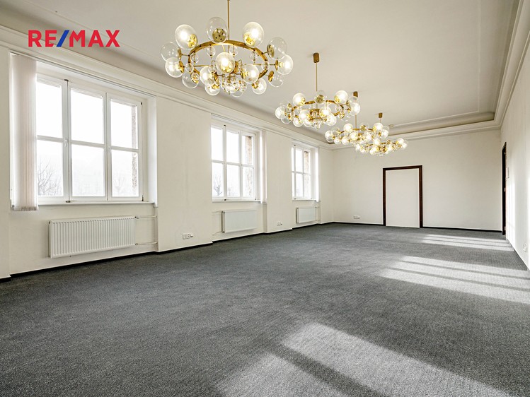 Pronájem kanceláře 65 m² - foto 7