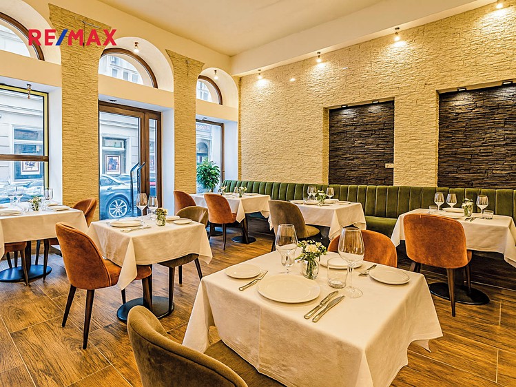 Pronájem restaurace 295 m² - foto 1