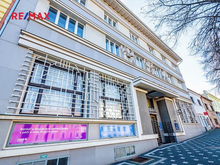 Pronájem kanceláře 148 m² - foto 1