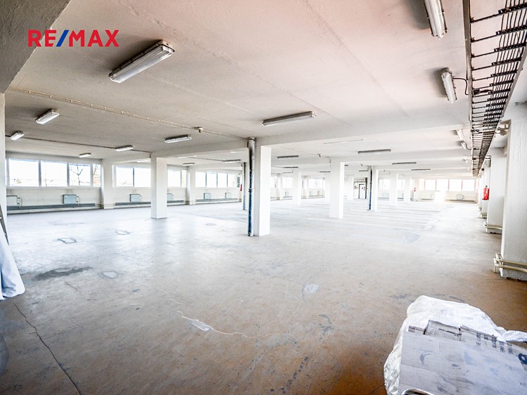 Pronájem skladového prostoru 456 m² - foto 1