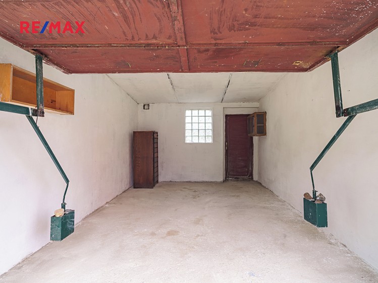 Prodej garáže 130 m² - foto 4