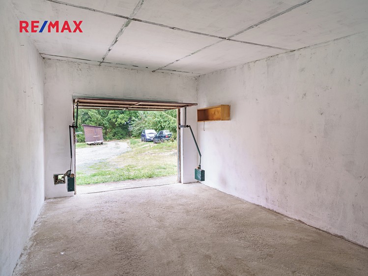 Prodej garáže 130 m² - foto 6