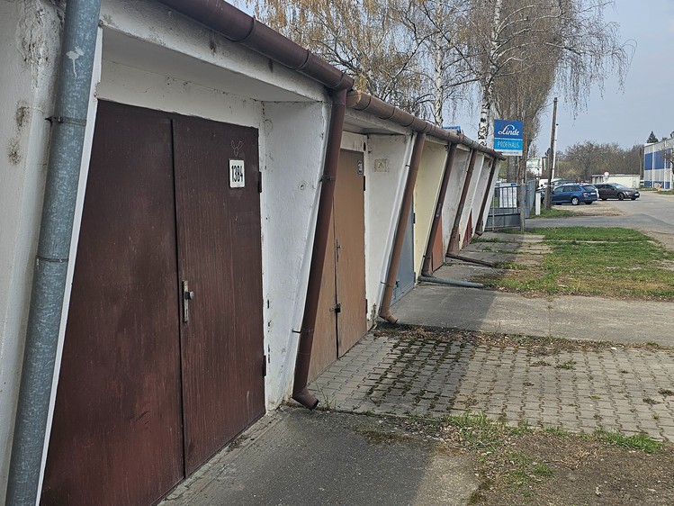 Prodej garáže 19 m² - foto 1