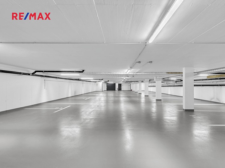 Prodej garážového stání 13 m² - foto 2
