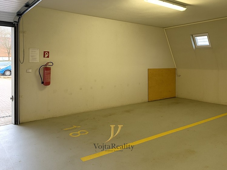 Prodej garážového stání 12 m² - foto 5