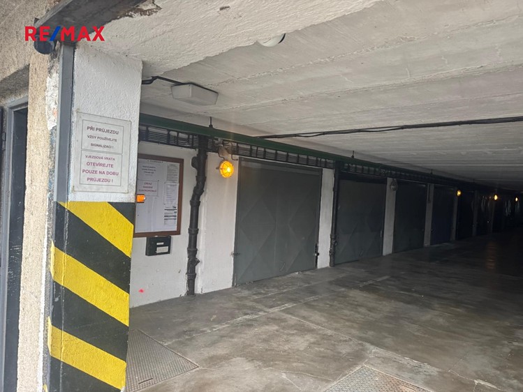 Prodej garáže 18 m² - foto 4