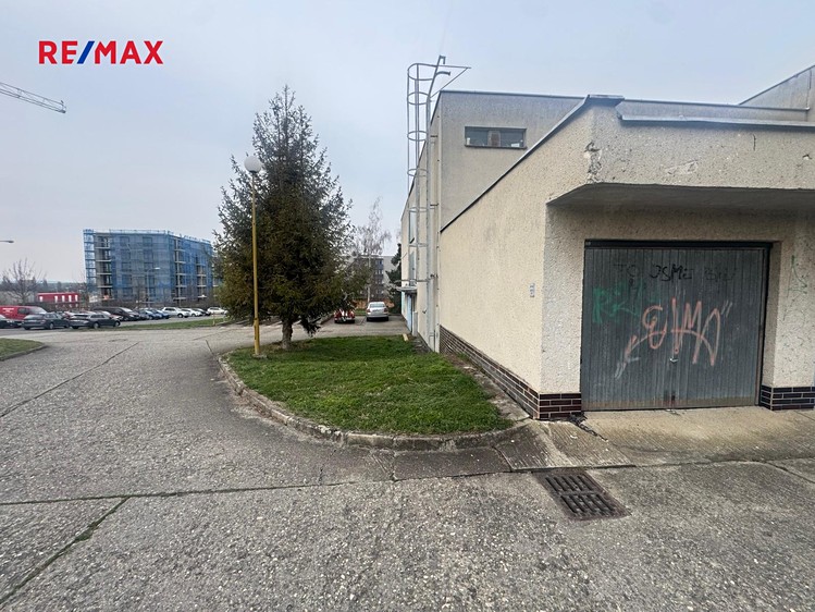 Prodej garáže 18 m² - foto 1
