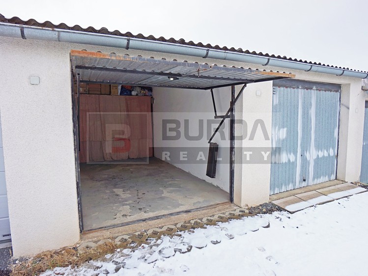 Prodej garáže 18 m² - foto 1
