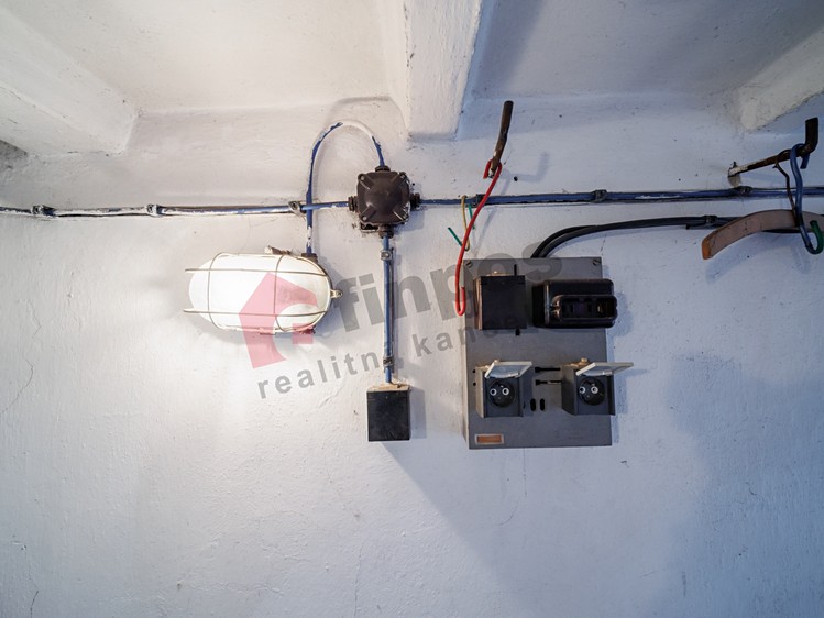 Prodej garáže 14 m² - foto 6