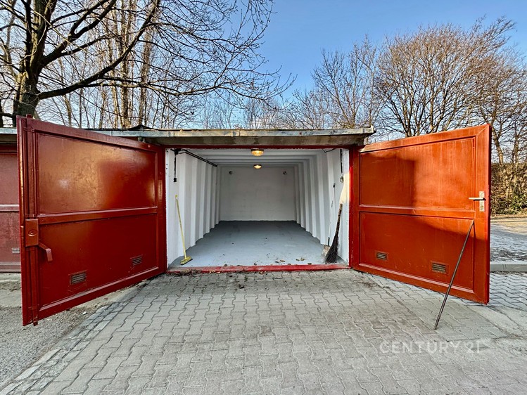 Prodej garáže 18 m² - foto 1