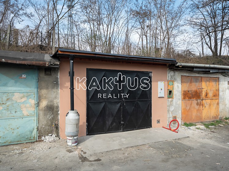 Prodej garáže 23 m² - foto 1