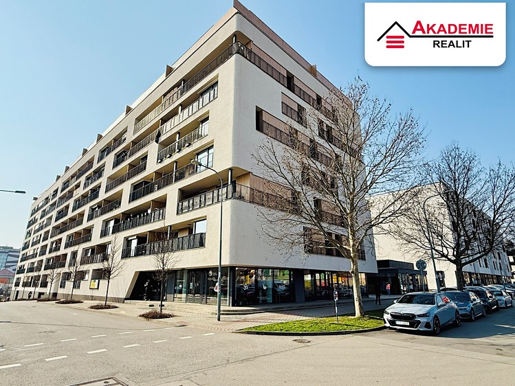 Prodej garážového stání 14 m² - foto 1