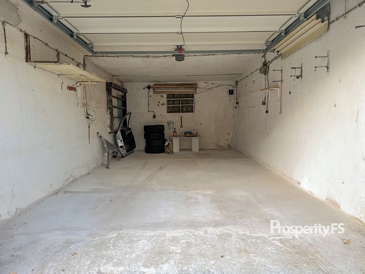 Prodej garáže 25 m² - foto 4