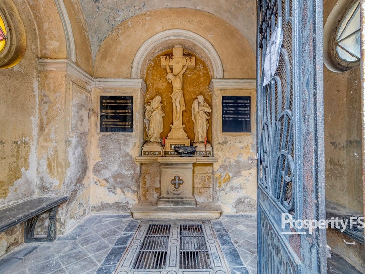 Prodej specifického typu nemovitosti 8 m² - foto 2