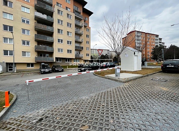 Prodej garážového stání 13 m² - foto 4