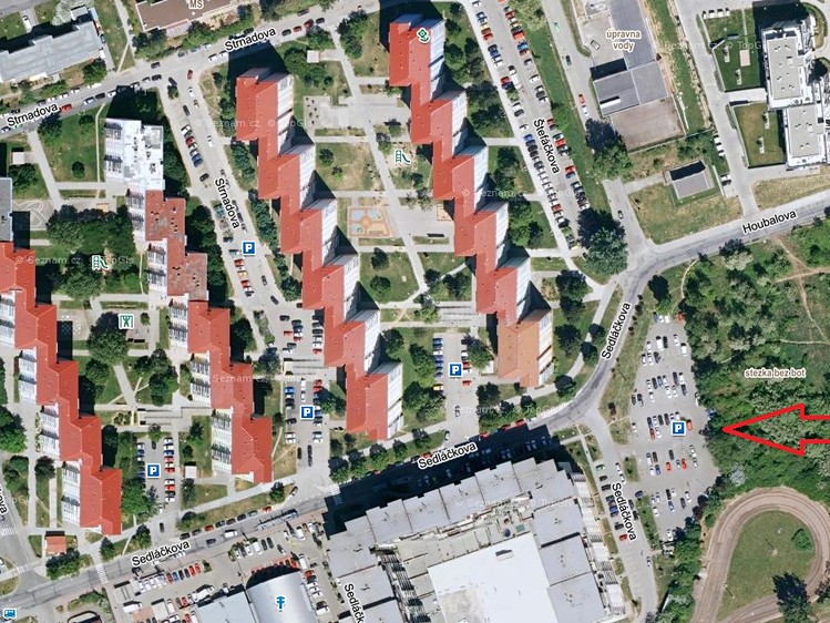 Prodej garážového stání 13 m² - foto 1