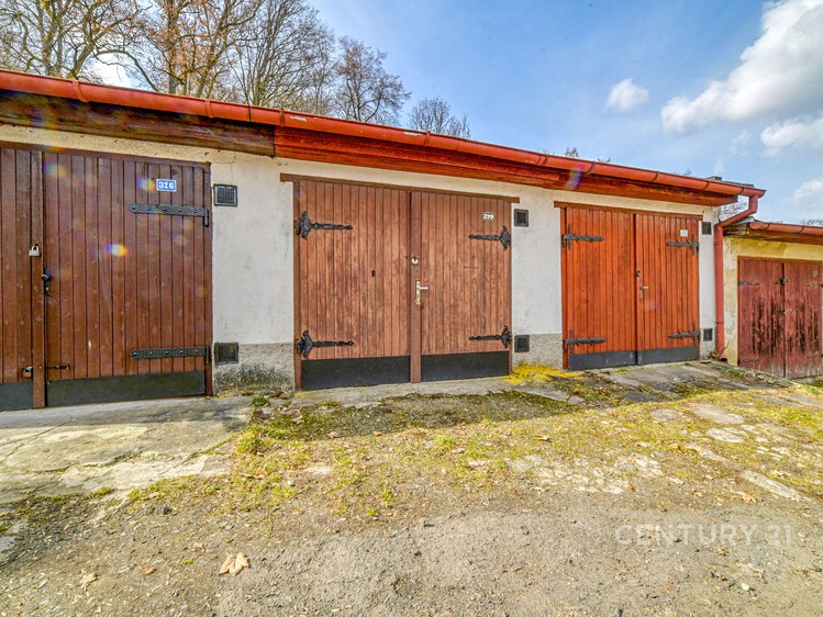 Prodej garáže 18 m² - foto 1