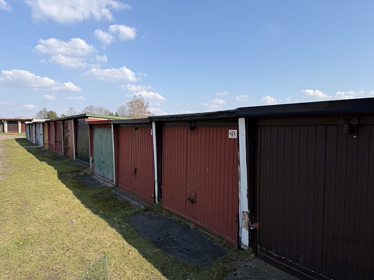 Prodej garáže 12 m² - foto 1