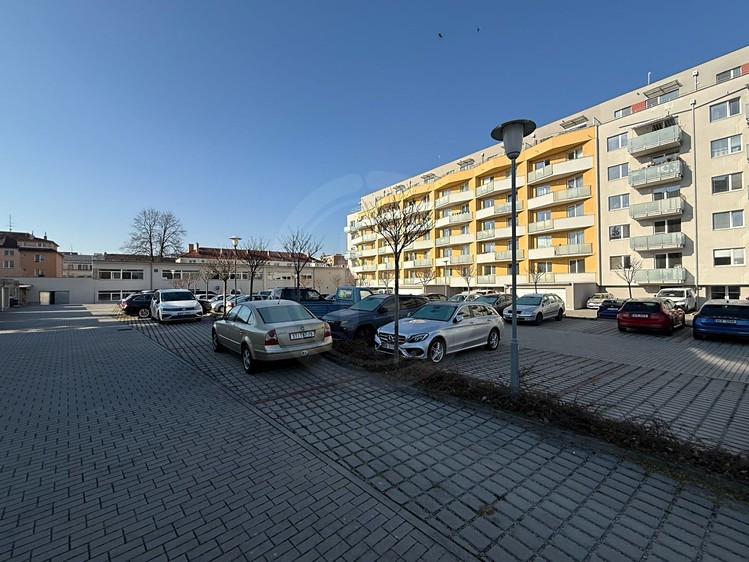 Prodej specifického typu nemovitosti 12 m² - foto 5
