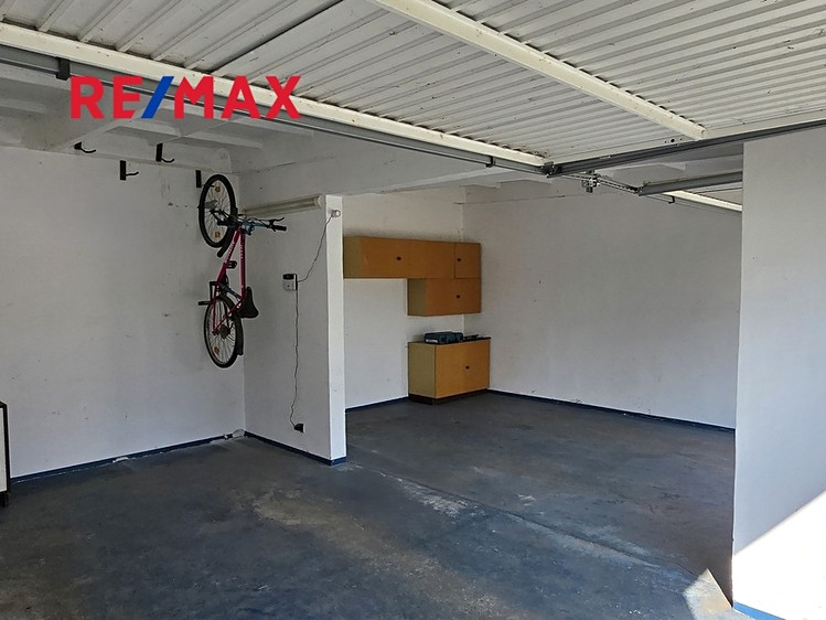 Prodej garáže 42 m² - foto 2