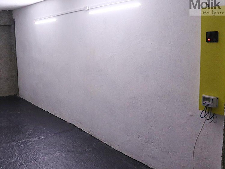 Prodej garáže 24 m² - foto 4