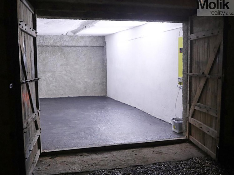 Prodej garáže 24 m² - foto 2