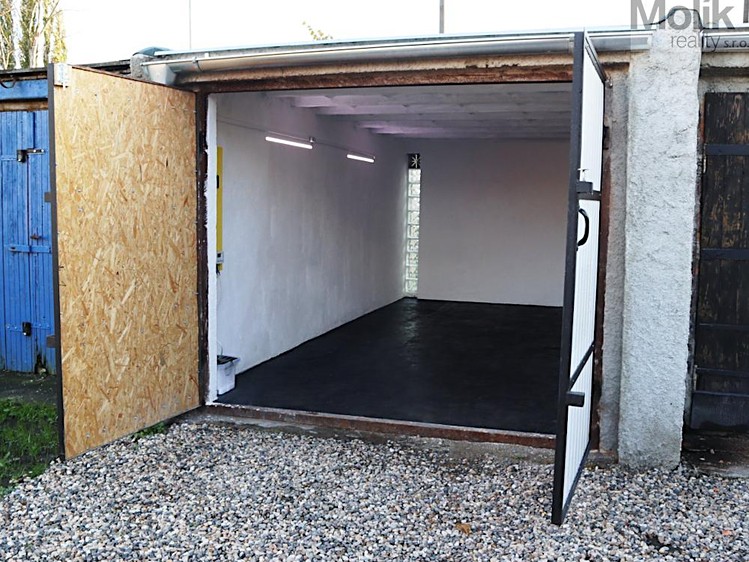 Prodej garáže 24 m² - foto 2