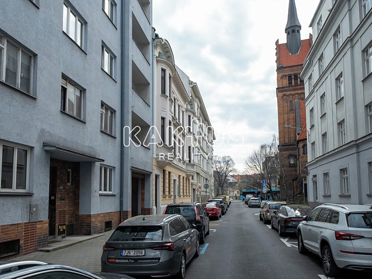 Prodej garáže 15 m² - foto 8