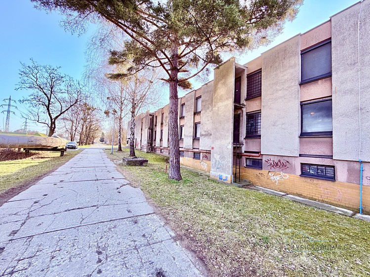 Prodej garáže 30 m² - foto 2