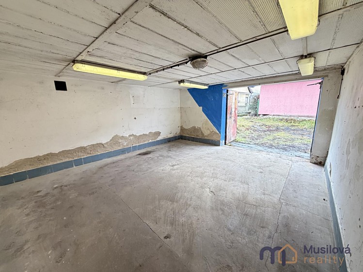 Prodej garáže 28 m² - foto 2