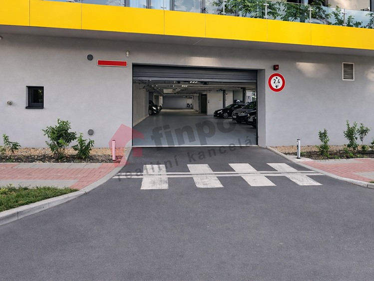 Prodej garážového stání 13 m² - foto 2