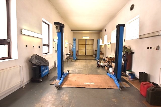 Prodej garáže 161 m² - foto 4
