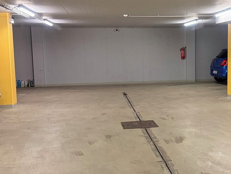 Prodej garážového stání 13 m² - foto 4